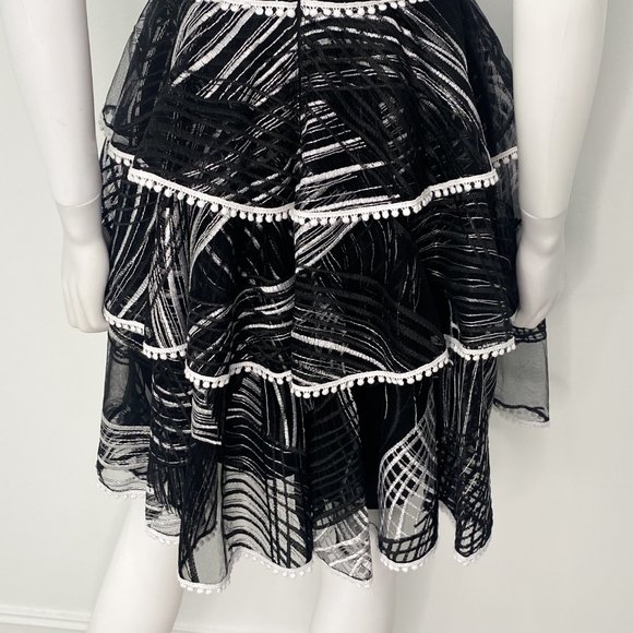 Love By Theia Tiered Mini Cocktail Dress Layered Black and White Print Size 4 - Picture 12 of 16